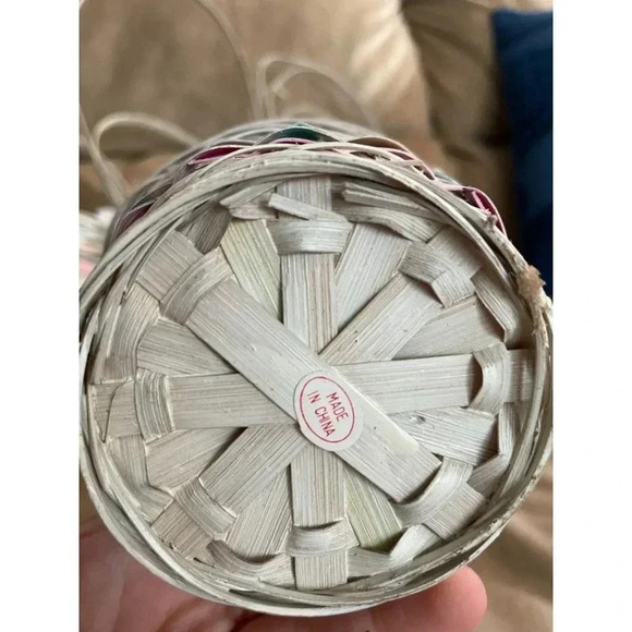 13 Vintage NEW Pastel Small Easter Baskets - Picture 5 of 10